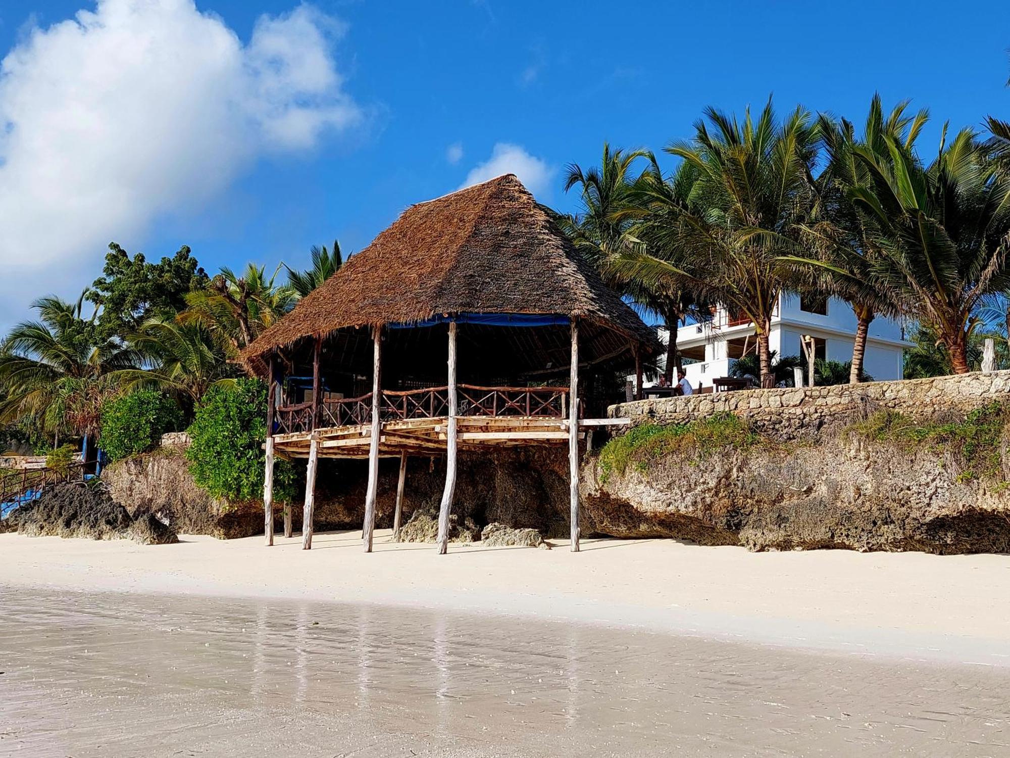 Queen Of Sheba Beach Lodge Pongwe Exterior photo